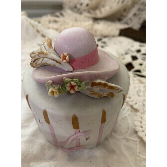 Vintage Enesco Trinket Box Porcelain  Hat Box With Flower, Feathers Gold Accents - Picture 2 of 12